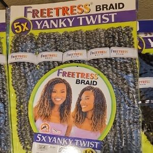 Freetress 5X Gray Yanky Twist Hair Extensions -